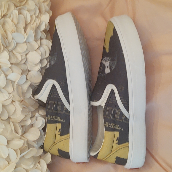 Twenty-One Pilots canvas shoes by Three In - EUC - Picture 7 of 11